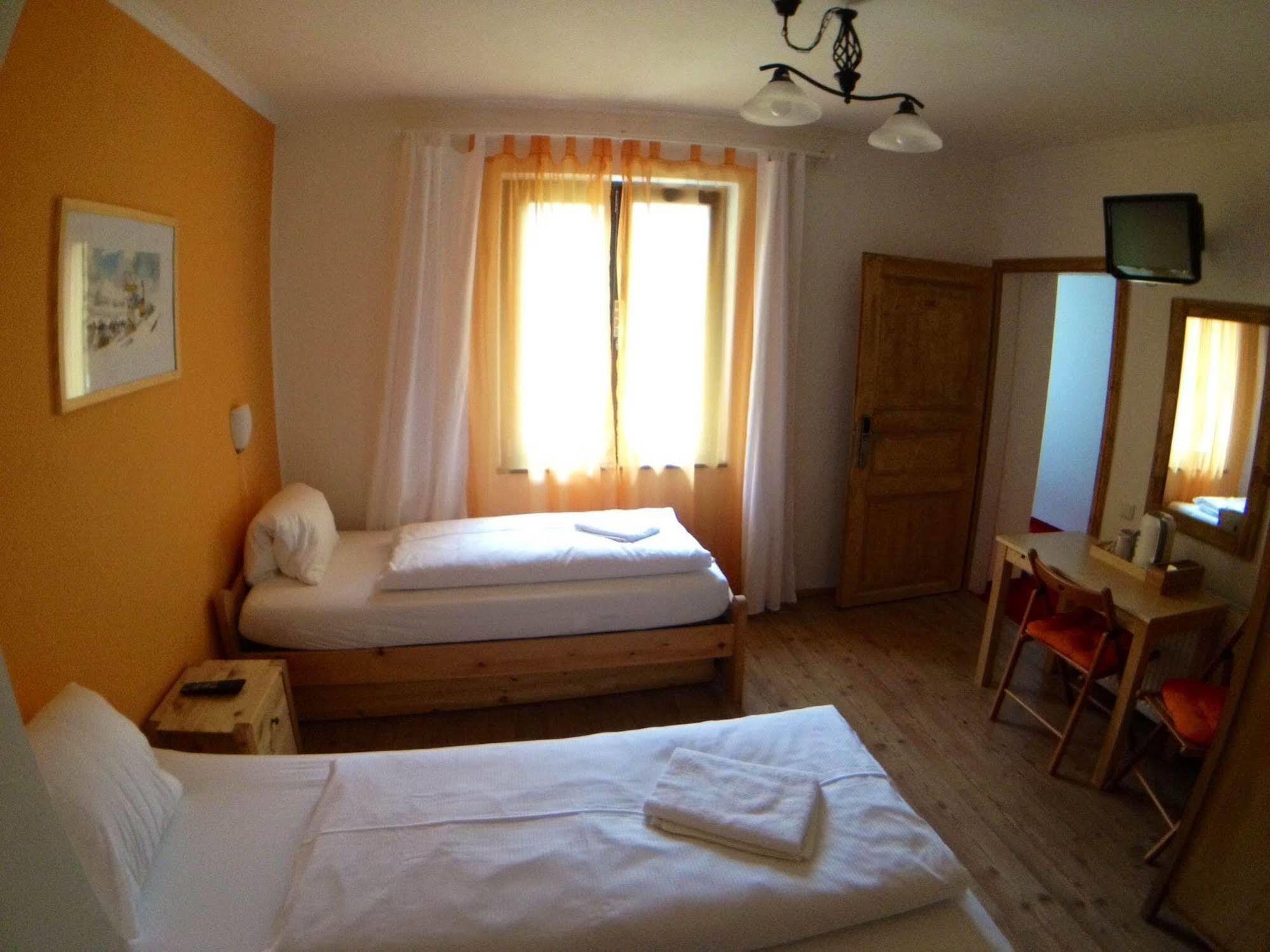 Seehotel Am Hallstaettersee Hotel